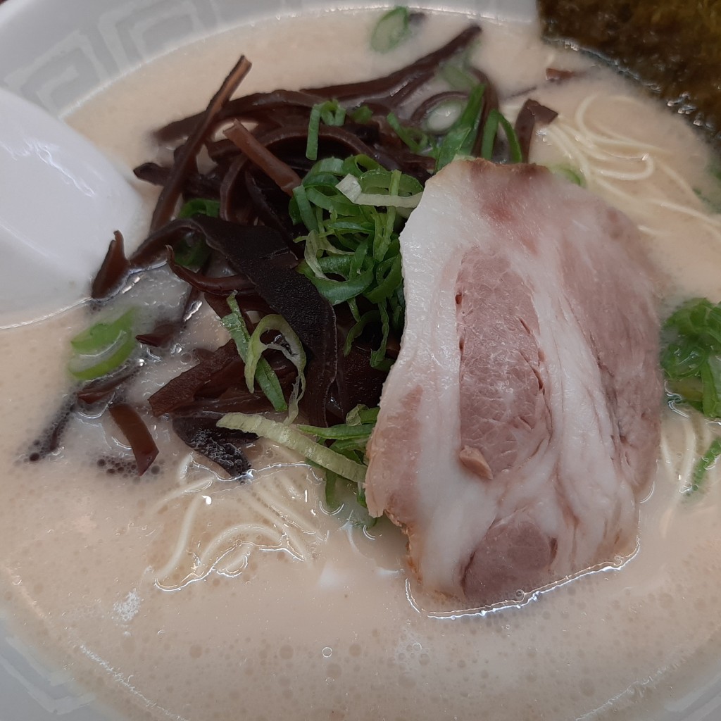 ユーザーが投稿したラーメンの写真 - 実際訪問したユーザーが直接撮影して投稿した新橋ラーメン専門店博多天神 新橋1号店の写真