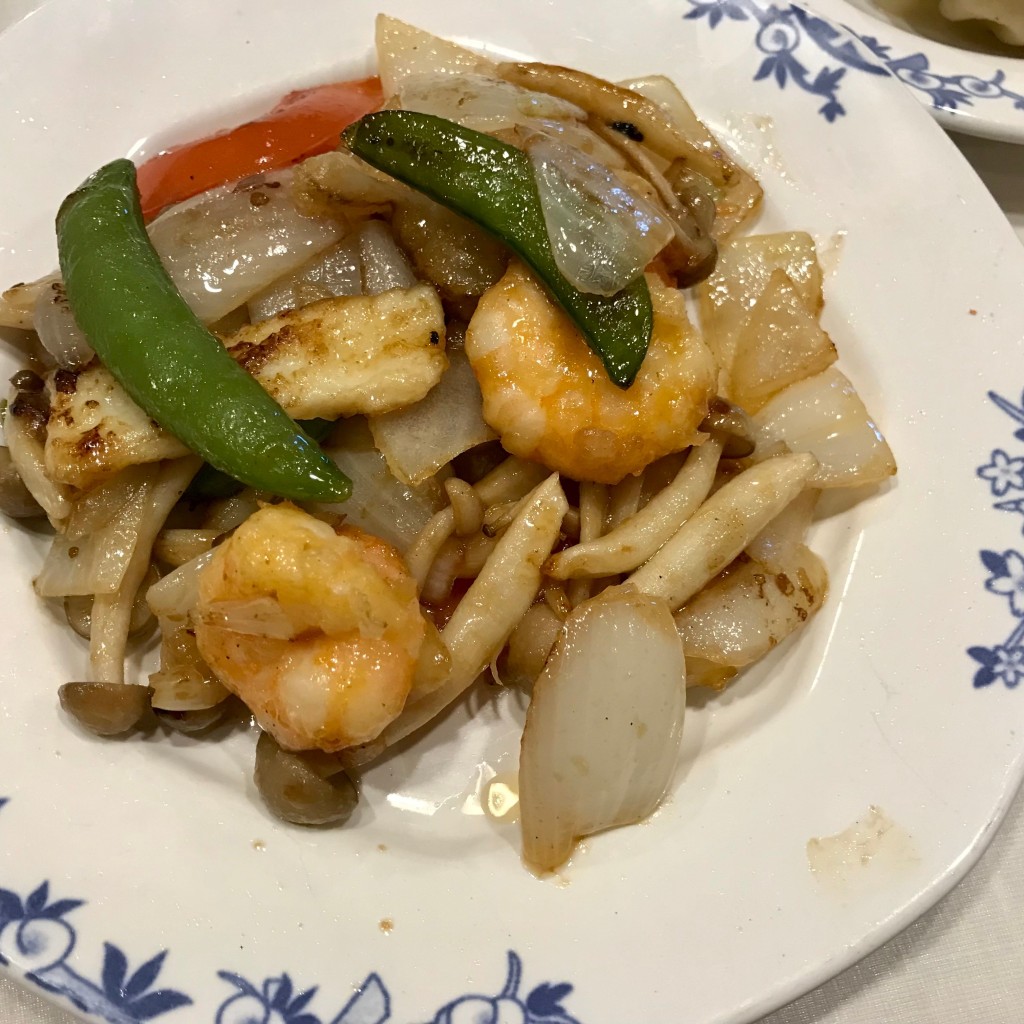 ユーザーが投稿したエビイカ定食の写真 - 実際訪問したユーザーが直接撮影して投稿した西新宿中華料理バーミヤン 新宿西口大ガード店の写真