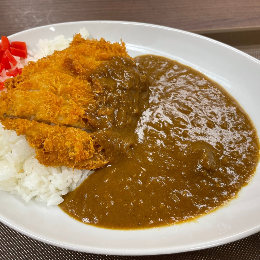 ユーザーが投稿した三元豚のカツカレーの写真 - 実際訪問したユーザーが直接撮影して投稿した鏡水カフェスナックコートbyフウゲツの写真