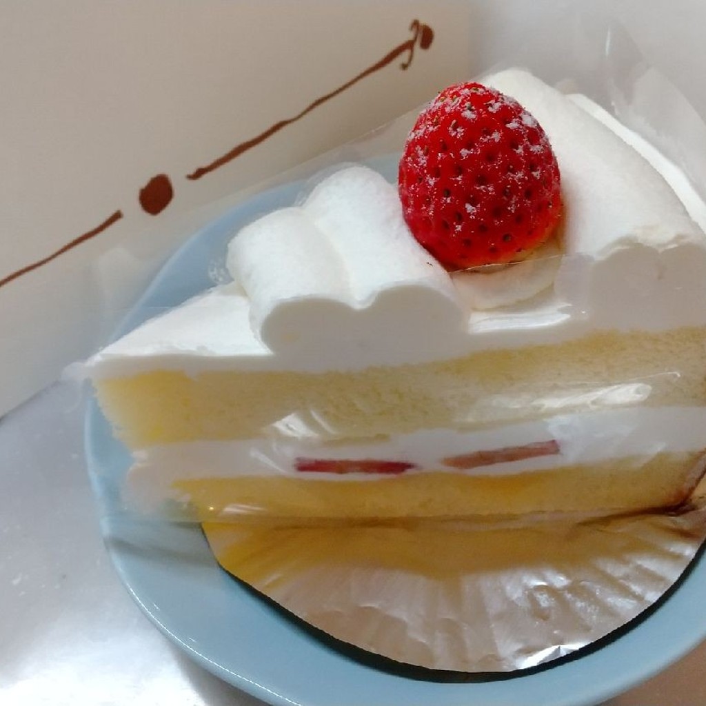 ユーザーが投稿したいちごのショートケーキの写真 - 実際訪問したユーザーが直接撮影して投稿した昭和町和菓子柏屋 白河店の写真