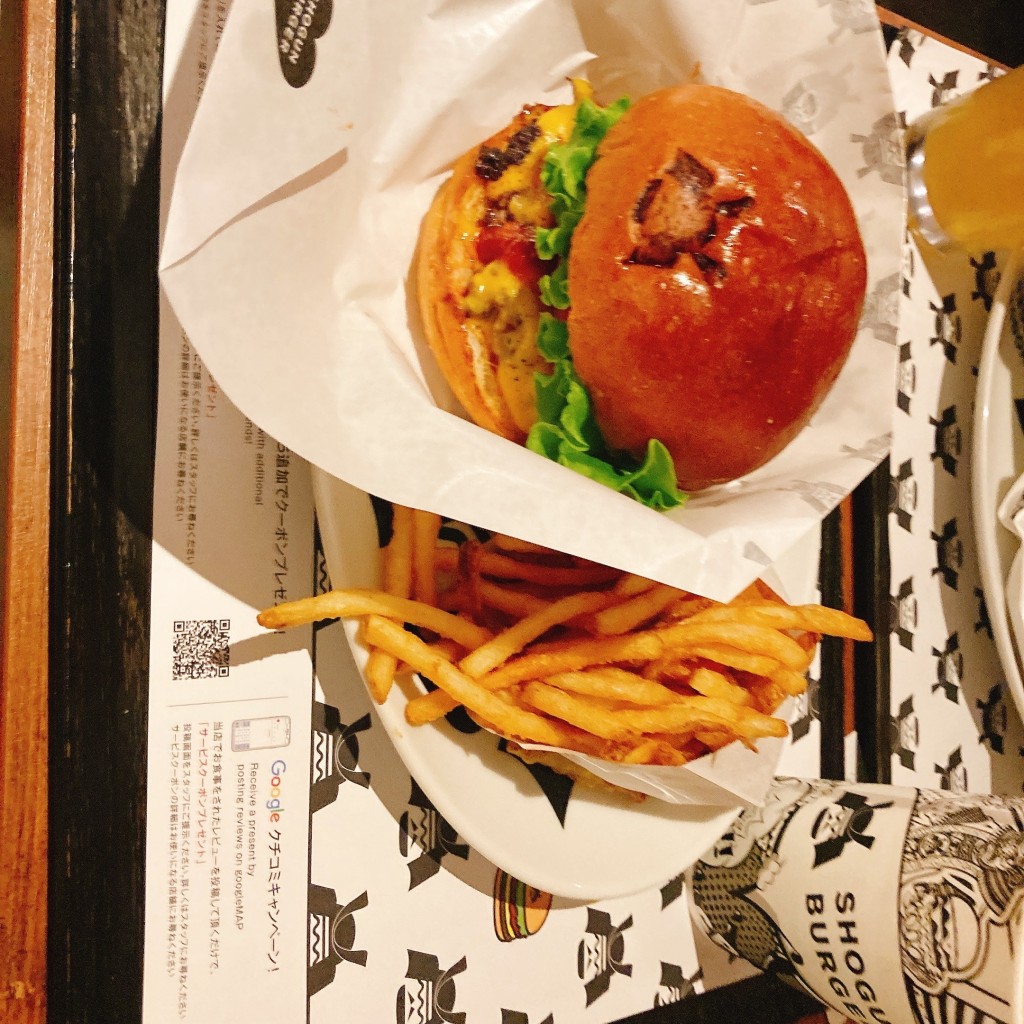 ユーザーが投稿したチーズバーガー Iの写真 - 実際訪問したユーザーが直接撮影して投稿した歌舞伎町ハンバーガーショーグンバーガー 新宿店の写真