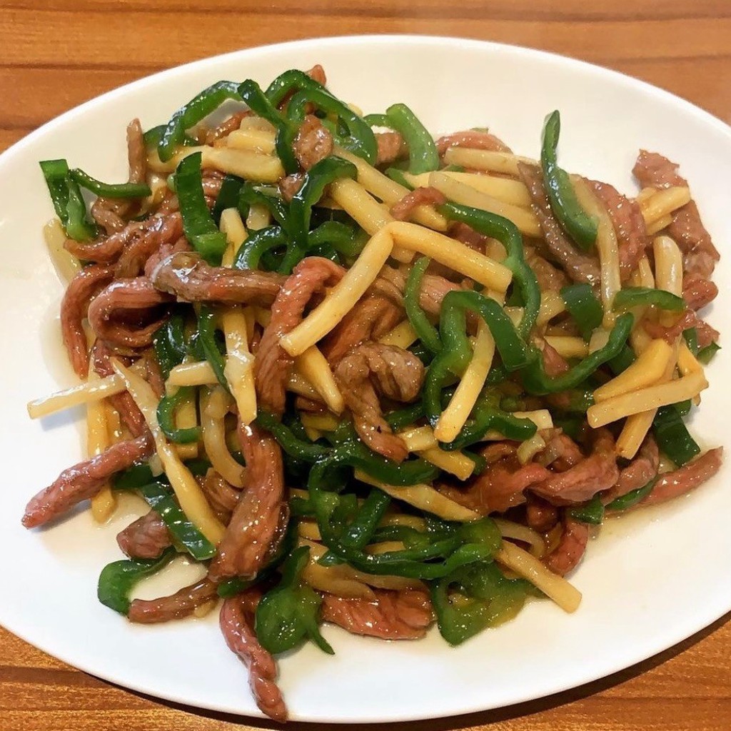 ユーザーが投稿した牛肉とピーマンの細切炒めの写真 - 実際訪問したユーザーが直接撮影して投稿した西町北中華料理中華厨房あんにん 西町店の写真