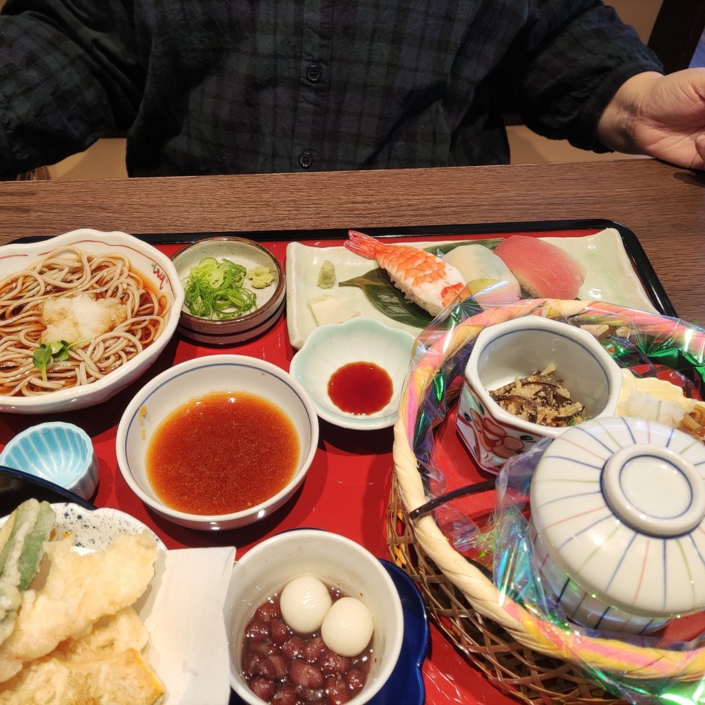 ユーザーが投稿した彩り寿司御膳の写真 - 実際訪問したユーザーが直接撮影して投稿した春木和食 / 日本料理和食麺処サガミ 東郷店の写真