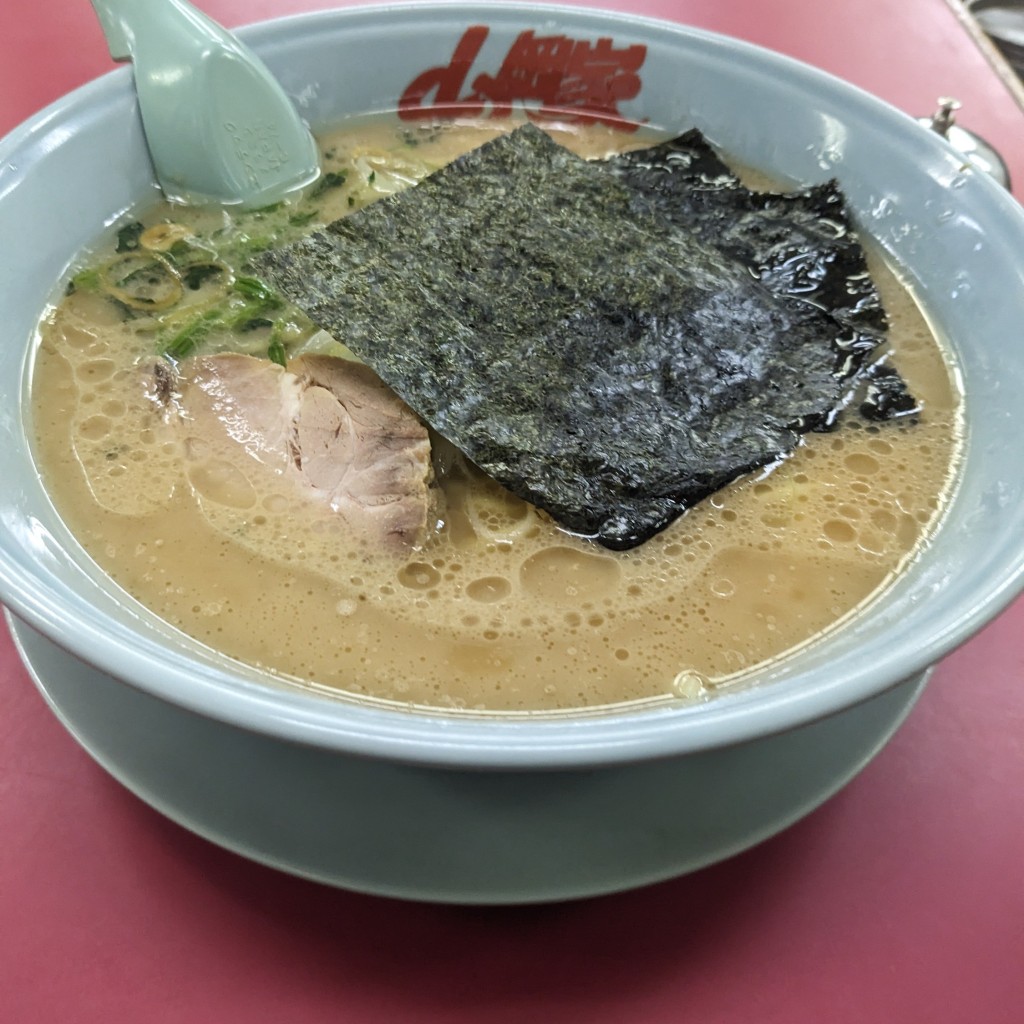 ユーザーが投稿した醤油ラーメンの写真 - 実際訪問したユーザーが直接撮影して投稿した小沢渡町ラーメン専門店山岡家 浜松南区店の写真