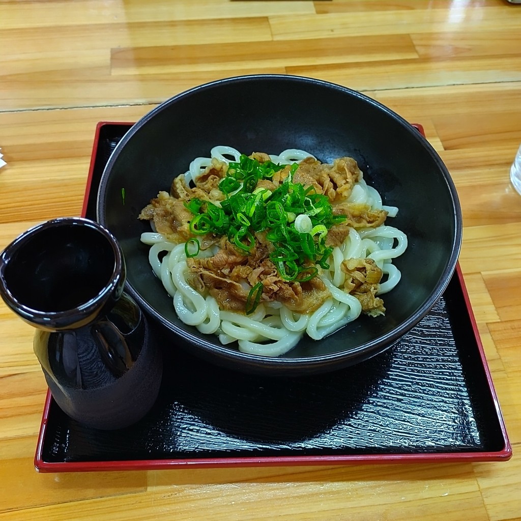 ユーザーが投稿した肉ぶっかけうどんの写真 - 実際訪問したユーザーが直接撮影して投稿した保免西うどんうどん福丸の写真