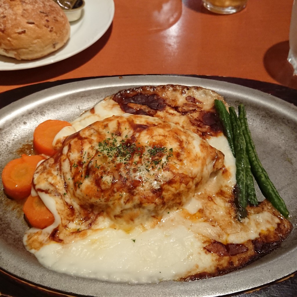 ユーザーが投稿したハンバーググラタンの写真 - 実際訪問したユーザーが直接撮影して投稿した有東坂洋食キッチンポットの写真