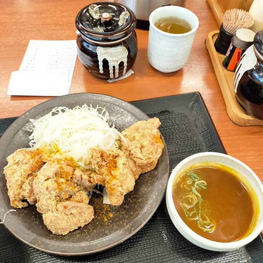 ユーザーが投稿した出汁カレー定食の写真 - 実際訪問したユーザーが直接撮影して投稿した石神井町からあげからやま 石神井公園店の写真