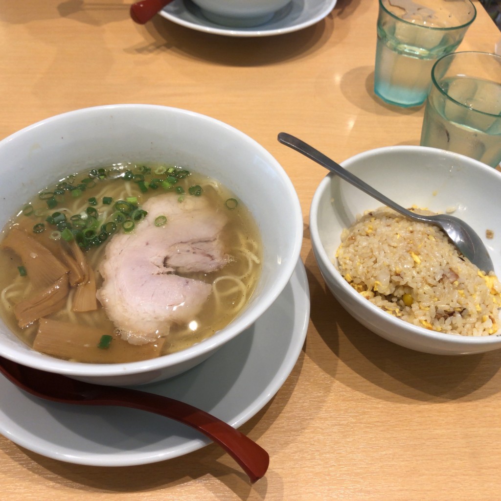 ユーザーが投稿した塩ラーメン+ミニチャーハンの写真 - 実際訪問したユーザーが直接撮影して投稿した西橋本ラーメン / つけ麺吉凛の写真