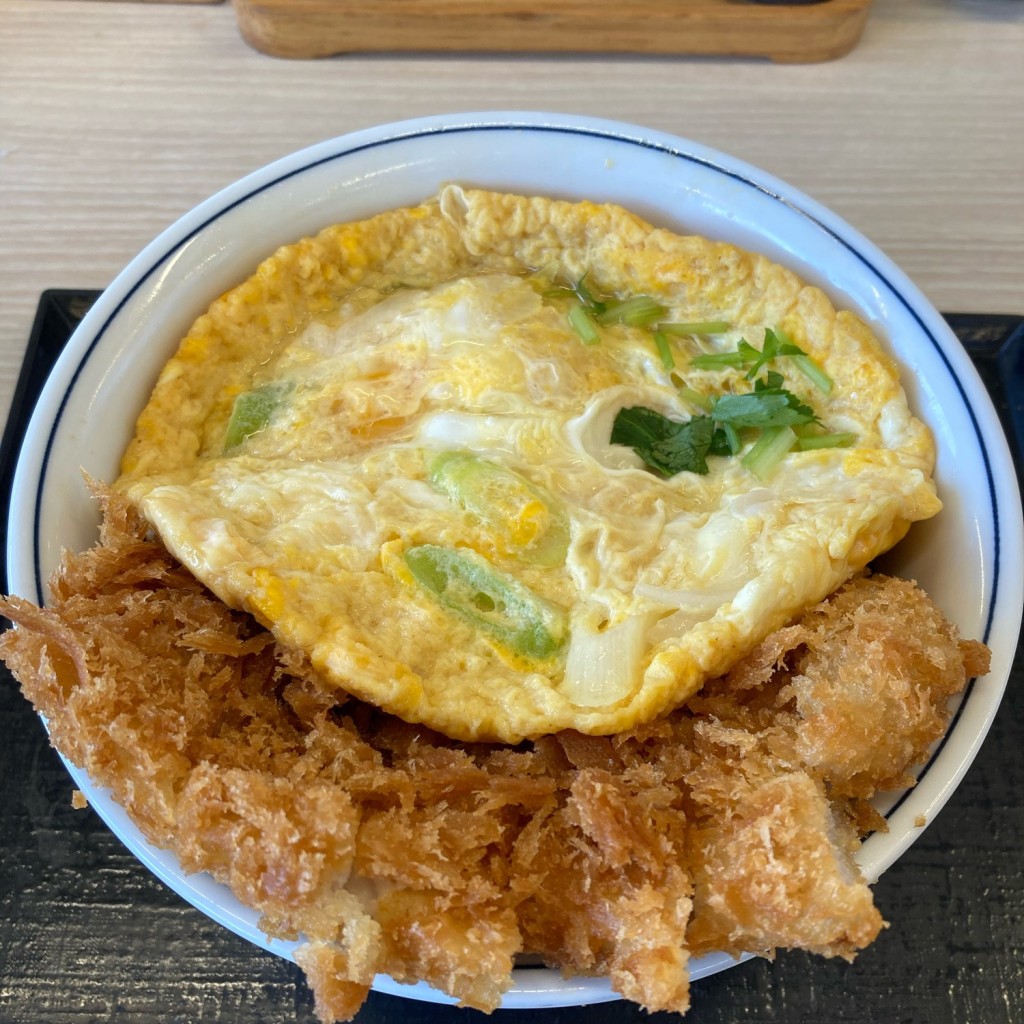 ユーザーが投稿したふわたま白カツ丼(梅)の写真 - 実際訪問したユーザーが直接撮影して投稿した大泉寺町とんかつかつや 愛知春日井インター店の写真