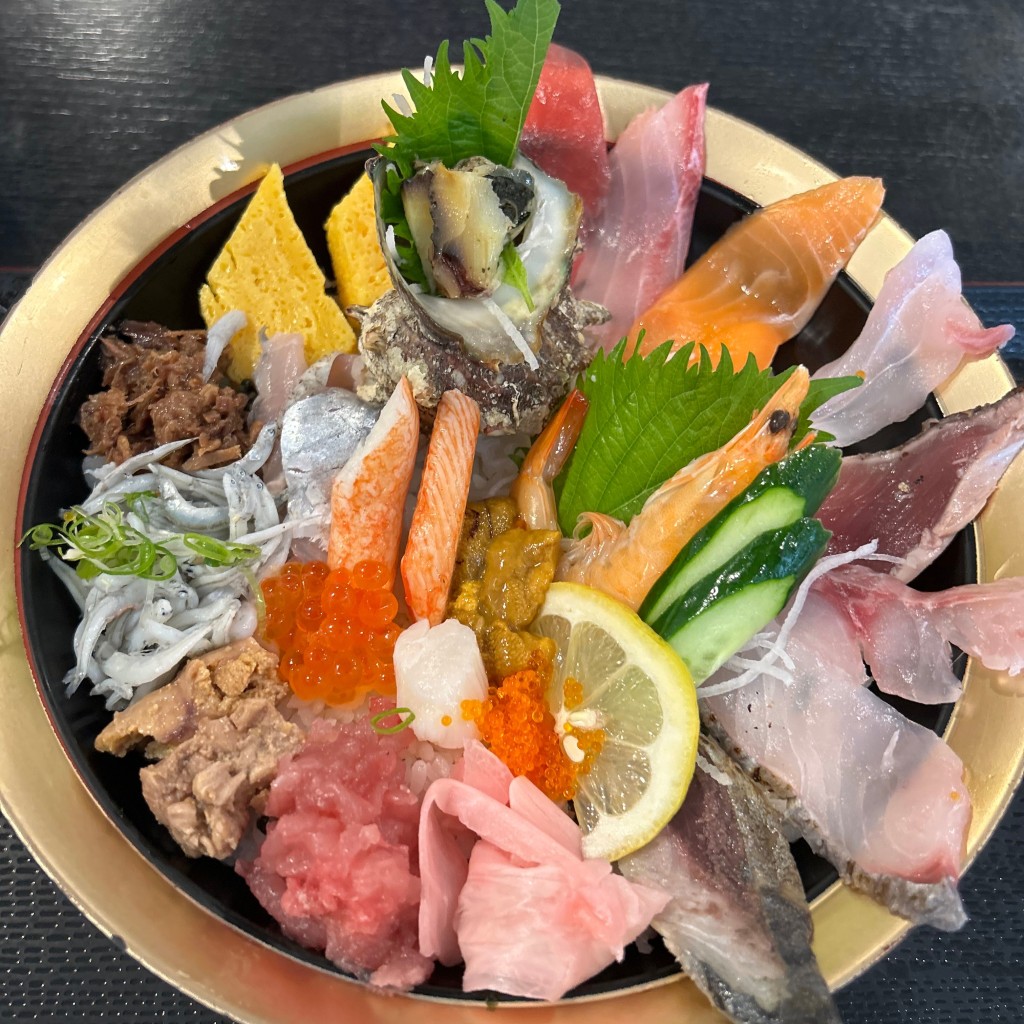 ユーザーが投稿した海鮮丼の写真 - 実際訪問したユーザーが直接撮影して投稿した印野魚介 / 海鮮料理魚啓の写真