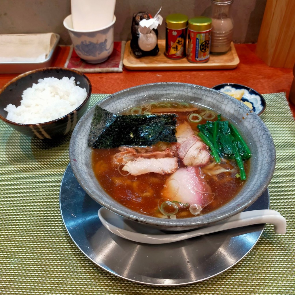 ユーザーが投稿した醤油ラーメンの写真 - 実際訪問したユーザーが直接撮影して投稿した南烏山ラーメン専門店らーめん梶原の写真