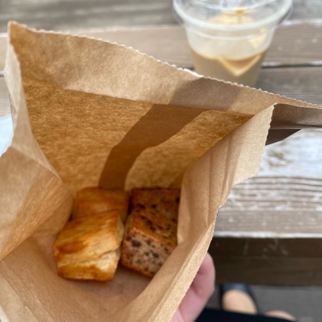 美味しいもの食べて生きるさんが投稿した明大寺町カフェのお店R COFFEE STAND/アール コーヒースタンドの写真