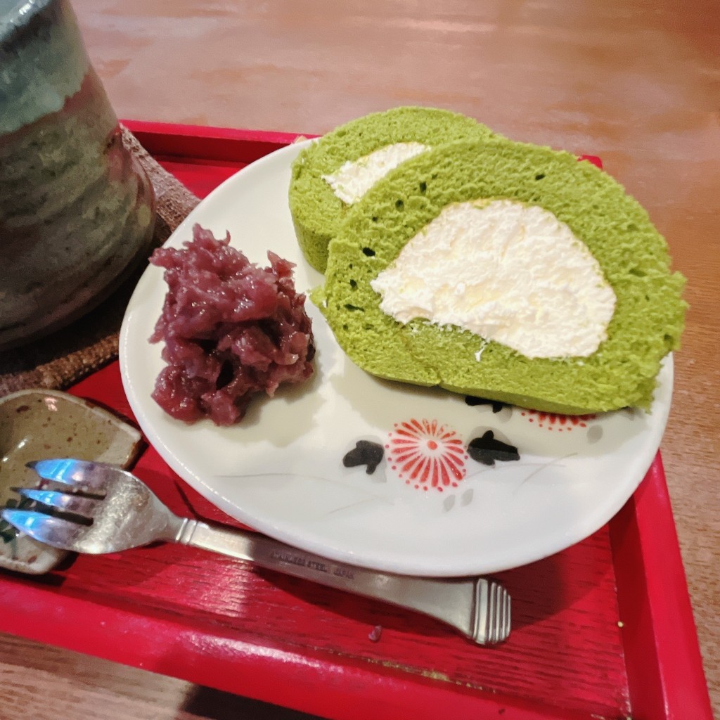 ユーザーが投稿した抹茶ロールケーキの写真 - 実際訪問したユーザーが直接撮影して投稿した一ノ宮日本茶専門店茶フェ ちゃきちの写真