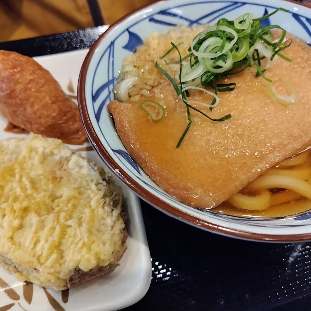 ユーザーが投稿したきつねうどん(並)の写真 - 実際訪問したユーザーが直接撮影して投稿した大塚町うどん丸亀製麺 高槻店の写真