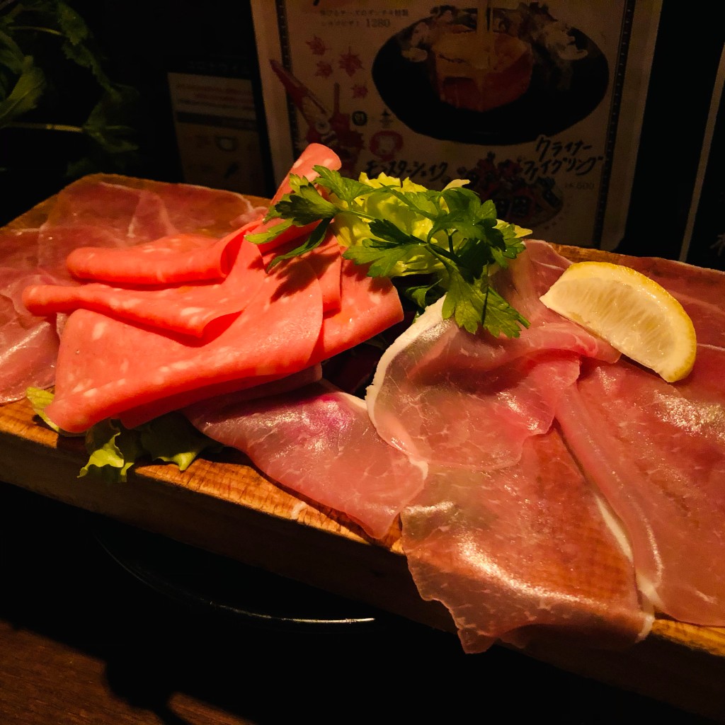 ユーザーが投稿した肉屋生ハムてんこ盛りLunchの写真 - 実際訪問したユーザーが直接撮影して投稿した原町田ダイニングバーダンチキンダン 町田店の写真