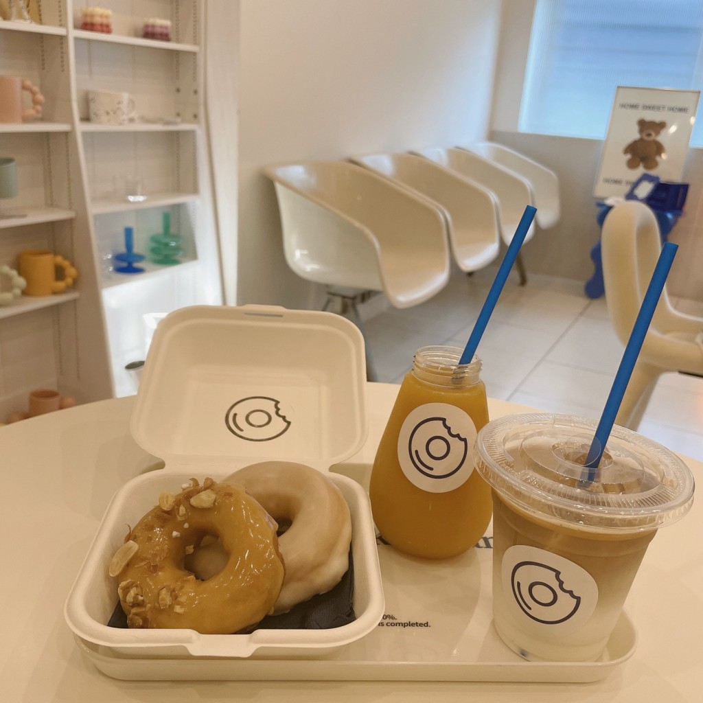 ユーザーが投稿したドーナッツの写真 - 実際訪問したユーザーが直接撮影して投稿したカフェALCOHOL CLOSET 雑貨とドーナツの写真
