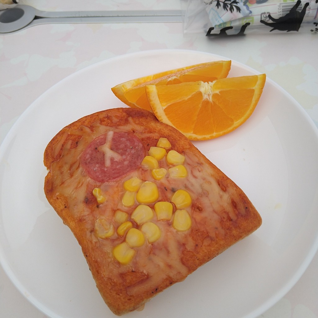 ユーザーが投稿したサンドイッチの写真 - 実際訪問したユーザーが直接撮影して投稿した富岡ベーカリーフォーンドールの写真
