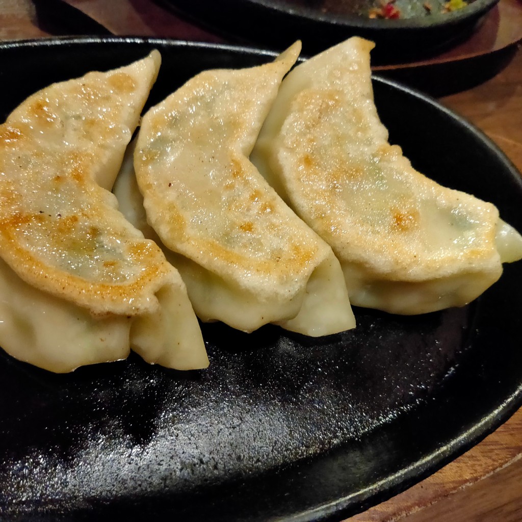 ユーザーが投稿した焼き餃子の写真 - 実際訪問したユーザーが直接撮影して投稿した駅前本町居酒屋熱中酒場 夢吉 川崎店の写真