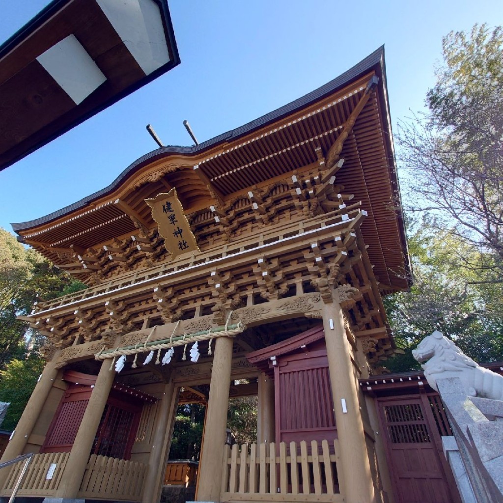 実際訪問したユーザーが直接撮影して投稿した健軍地域名所健軍神社 楼門の写真