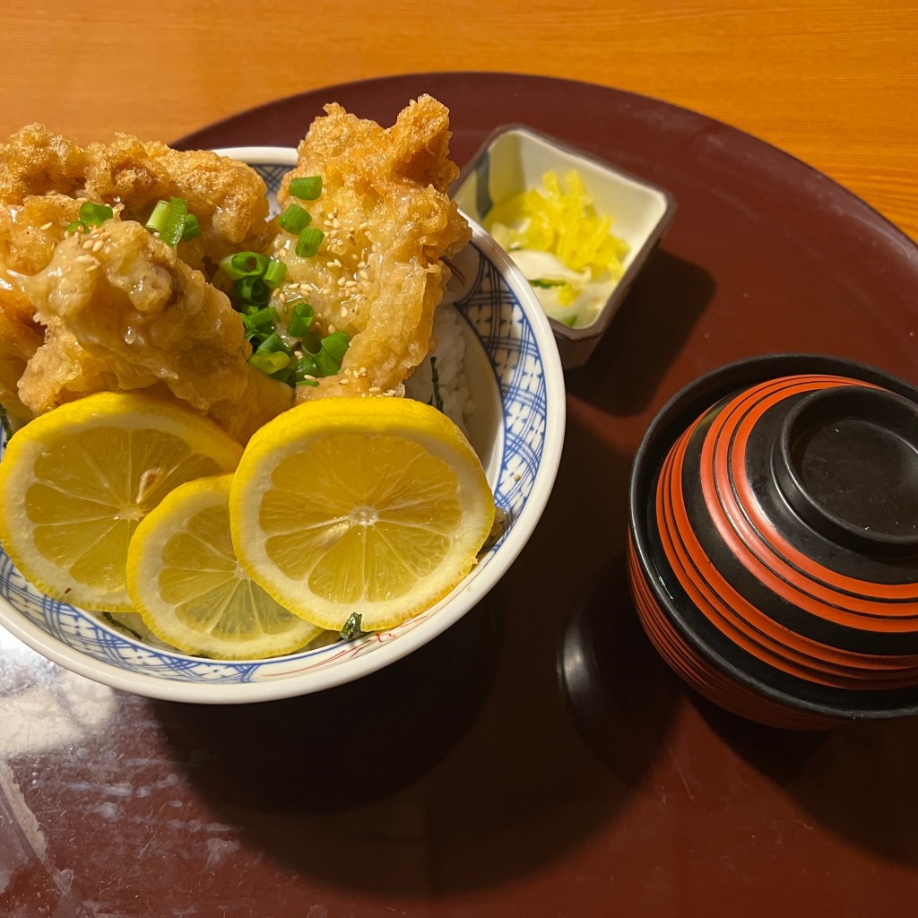 ユーザーが投稿した菜彩鶏の塩ダレ天丼の写真 - 実際訪問したユーザーが直接撮影して投稿した荒川居酒屋海山亭いっちょう 花園店の写真