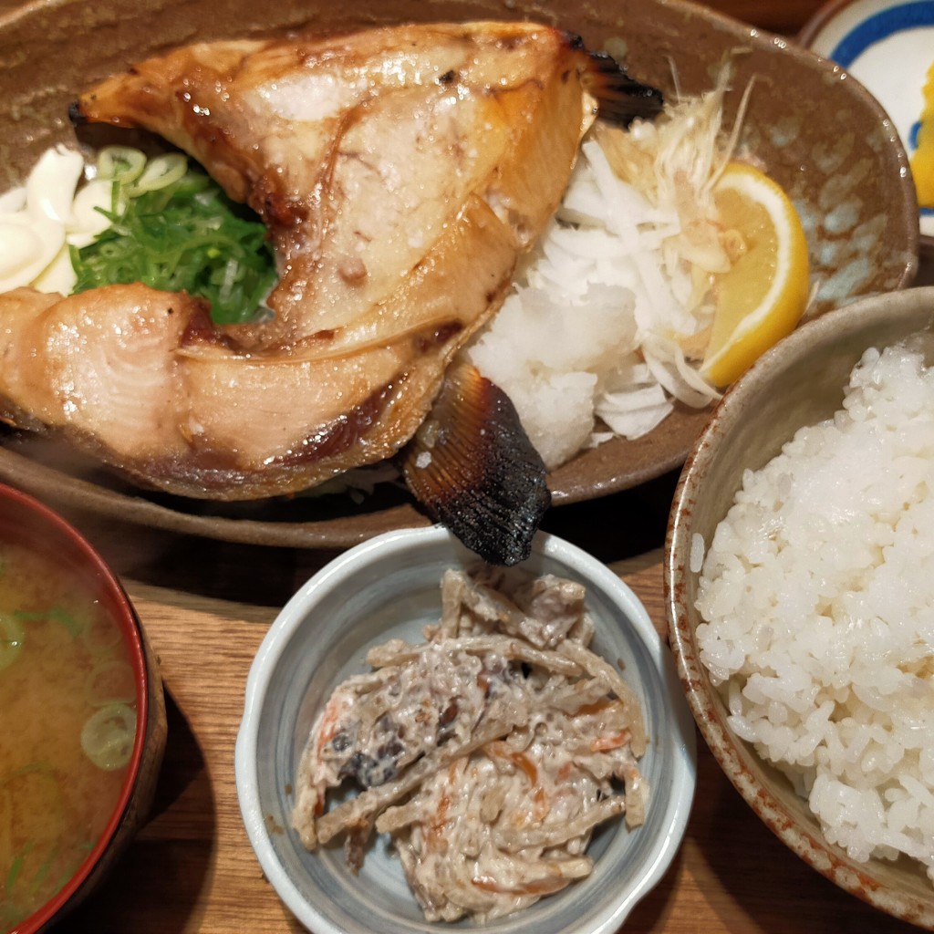 tabicafeさんが投稿した磯上通魚介 / 海鮮料理のお店土佐清水ワールド 三宮磯上通店/トサシミズワールド サンノミヤイソガミドオリテンの写真