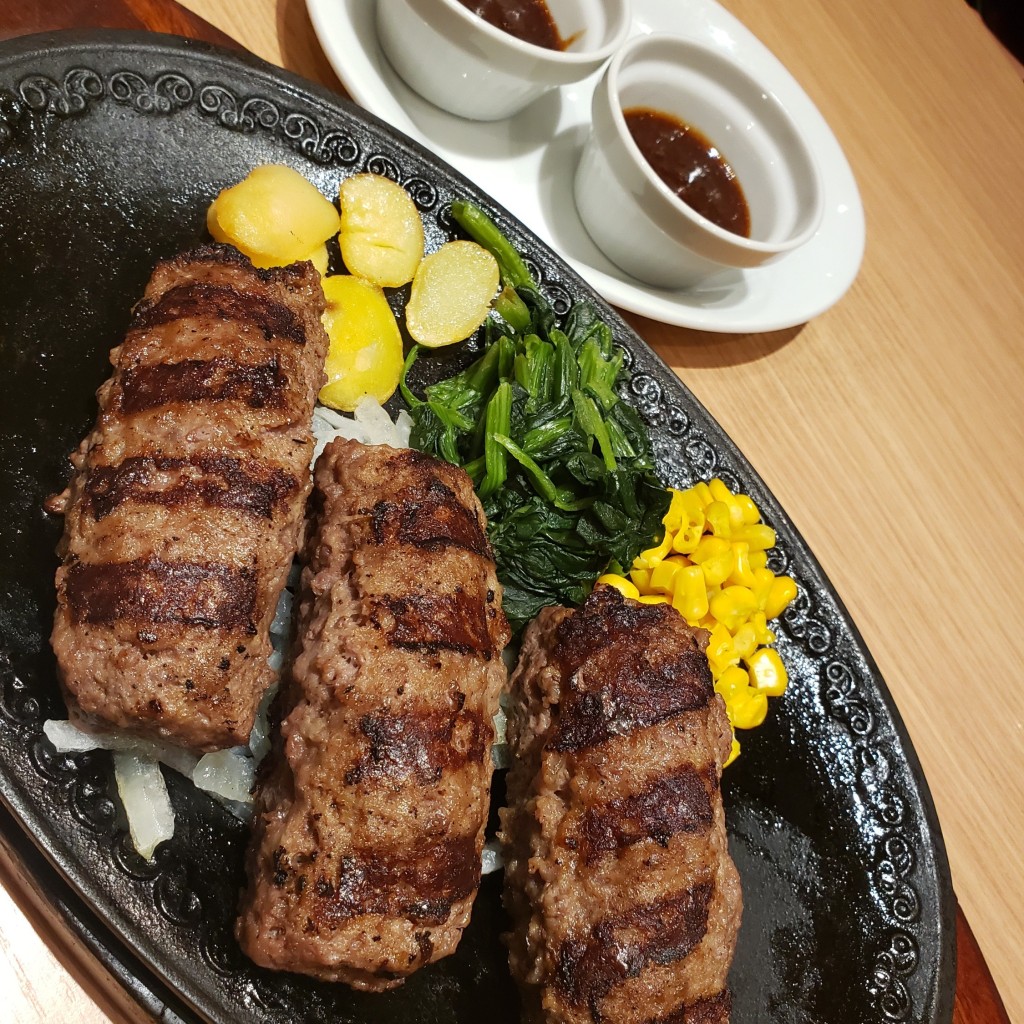 ユーザーが投稿したBEEFハンバーグステーキの写真 - 実際訪問したユーザーが直接撮影して投稿した城南ファミリーレストランデニーズ 池田店の写真