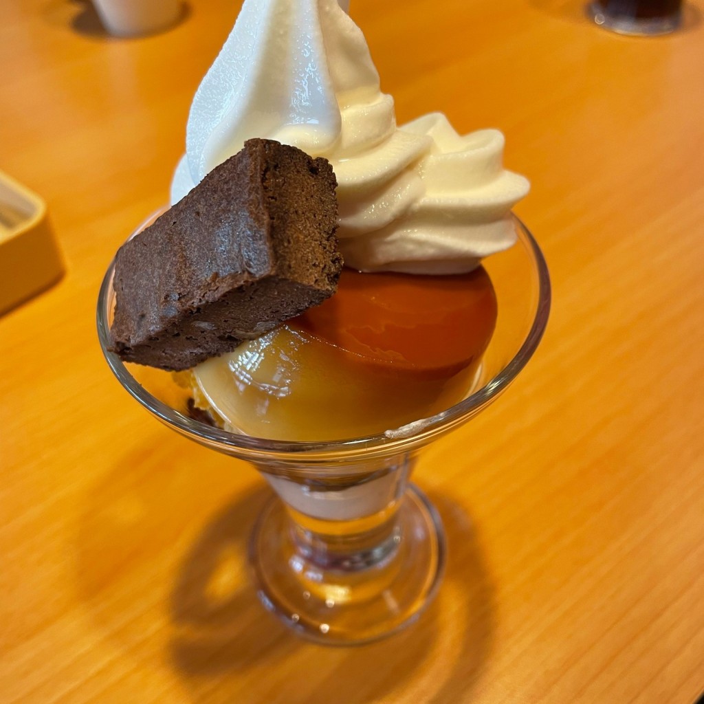 ユーザーが投稿した喫茶店のプリン ソフトクリーム＆ブラウニーの写真 - 実際訪問したユーザーが直接撮影して投稿した太田本町ファミリーレストランガスト 美濃加茂店の写真