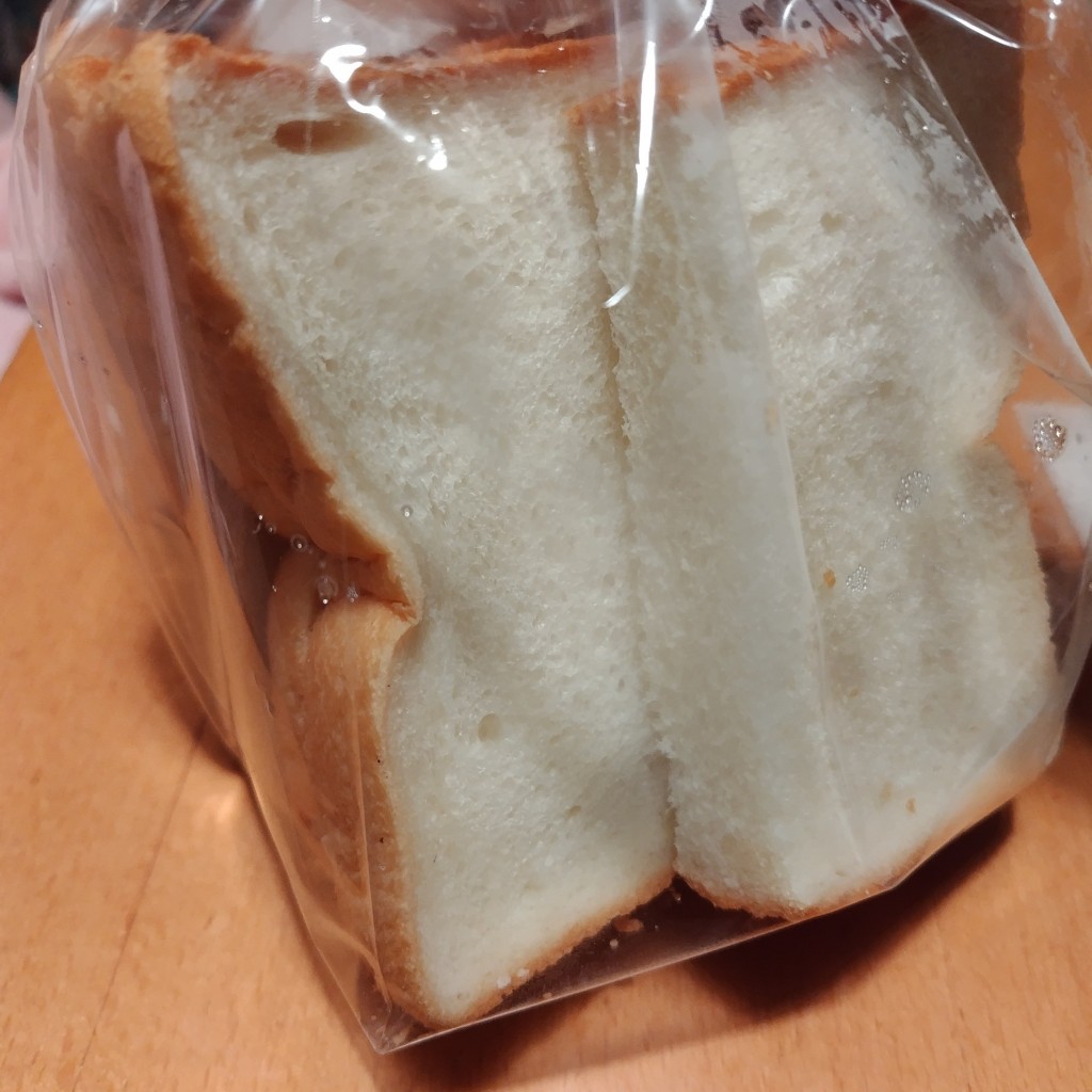 ユーザーが投稿したガウディリッチ食パンの写真 - 実際訪問したユーザーが直接撮影して投稿した鳳東町ベーカリーBAKERY&CAFE GAUDI  おおとりウイングス店の写真