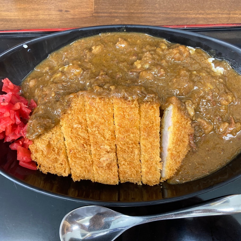 ユーザーが投稿したカツ牛すじカレーの写真 - 実際訪問したユーザーが直接撮影して投稿した片町焼鳥山長そば 分倍河原店の写真