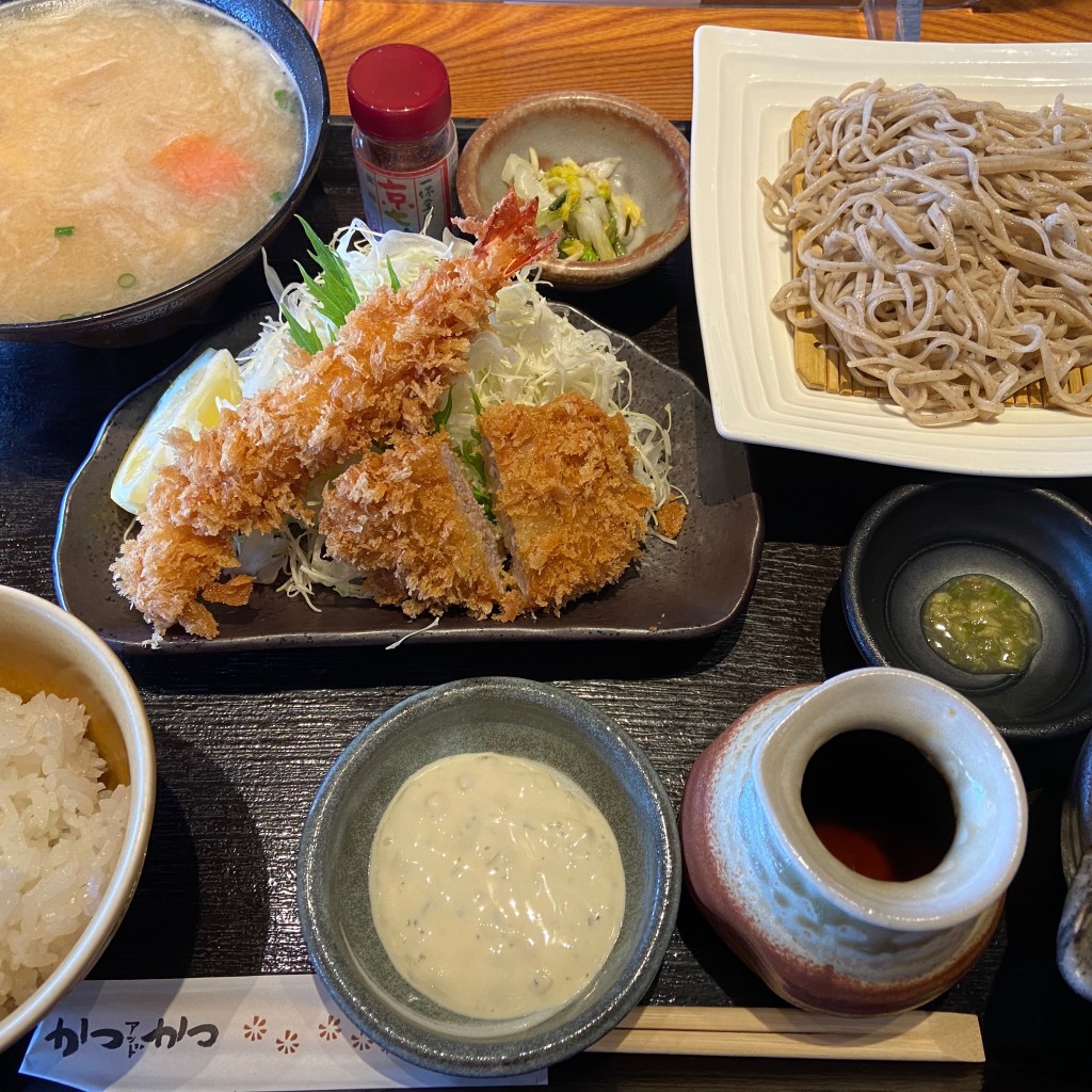 ユーザーが投稿したエビヒレ蕎麦ランチ トロロの写真 - 実際訪問したユーザーが直接撮影して投稿した大鹿とんかつかつアンドかつ 伊丹大鹿店の写真