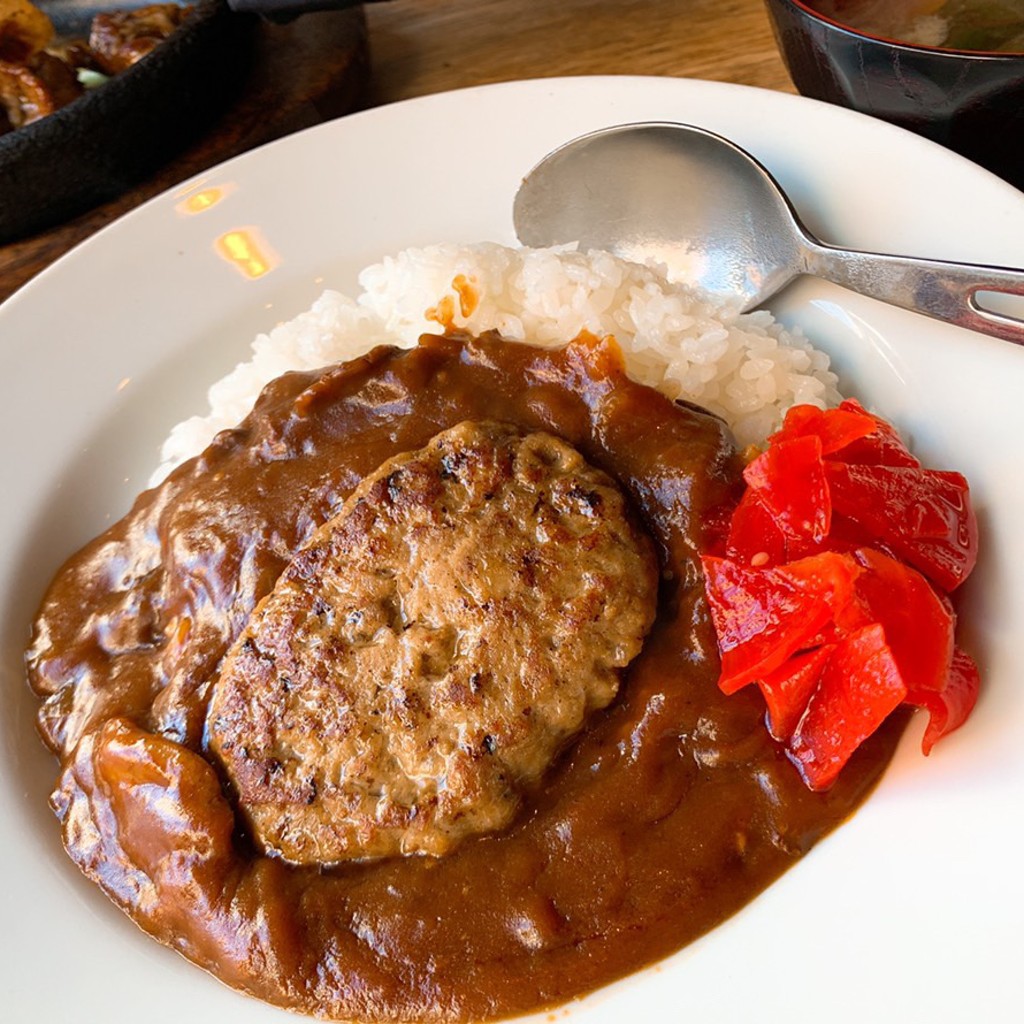 ユーザーが投稿したLunch-ハヤシライス+‪ハンバーグの写真 - 実際訪問したユーザーが直接撮影して投稿した神宮前洋食ぎっちょんの写真