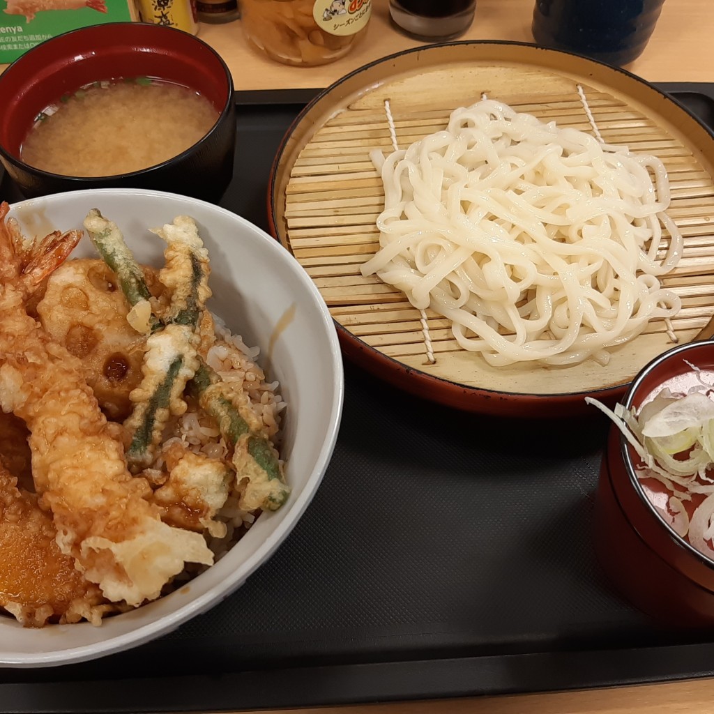 しじみさんが投稿した宮町天丼のお店天丼てんや 大宮東店/テンドンテンヤ オオミヤヒガシテンの写真