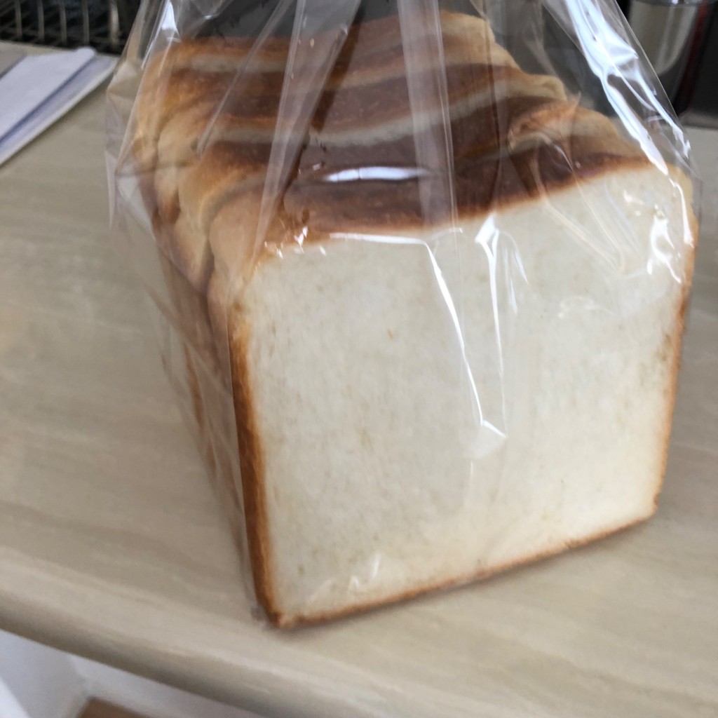 ユーザーが投稿した食パンの写真 - 実際訪問したユーザーが直接撮影して投稿した篠山町ベーカリーサンタカフェベーカリー グランママの写真