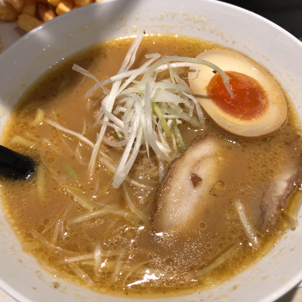 ユーザーが投稿したコク旨味噌ラーメンの写真 - 実際訪問したユーザーが直接撮影して投稿した上近江寿司魚べい 新潟近江店の写真