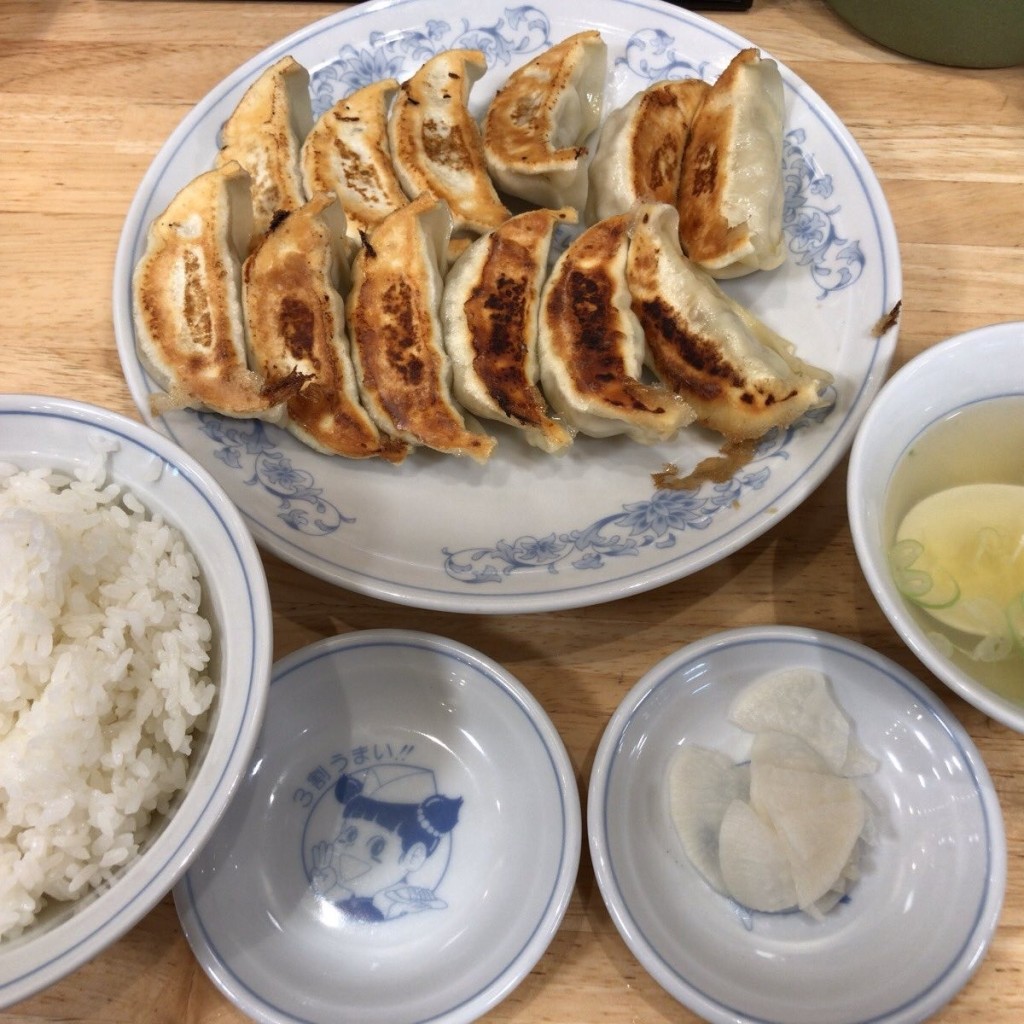 ユーザーが投稿したダブル餃子定食の写真 - 実際訪問したユーザーが直接撮影して投稿した塚越餃子ぎょうざの満洲 蕨東口店の写真