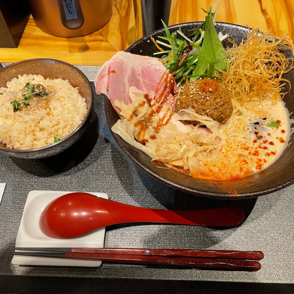 皆さん今までありがとう-卒業だね-月水凛さんが投稿した江戸堀中華料理のお店鯛担麺専門店 抱きしめ鯛の写真