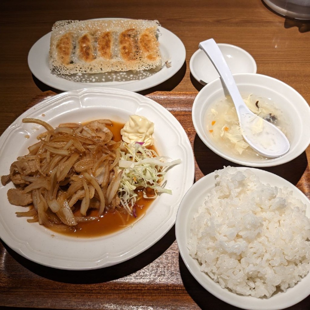 ユーザーが投稿した日替わりランチ(生姜焼き+餃子 )の写真 - 実際訪問したユーザーが直接撮影して投稿した港町餃子関内餃子軒の写真