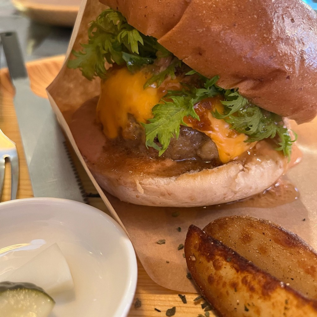 ユーザーが投稿したチーズバーガーの写真 - 実際訪問したユーザーが直接撮影して投稿した茂庭台カフェCAMPER'S CAFEの写真