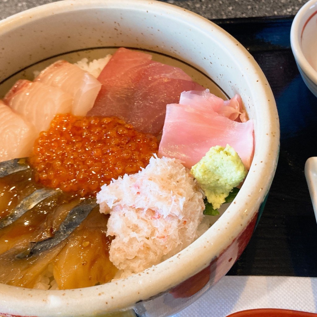 ユーザーが投稿した海鮮丼単品の写真 - 実際訪問したユーザーが直接撮影して投稿した西徳前ファミリーレストランレストラン庄屋 飯塚店の写真