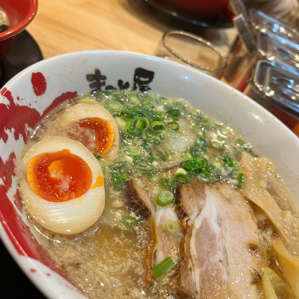 ユーザーが投稿した生姜醤油ラーメンの写真 - 実際訪問したユーザーが直接撮影して投稿した戸崎町ラーメン専門店スリーリトルピッグス イオンモール岡崎店の写真