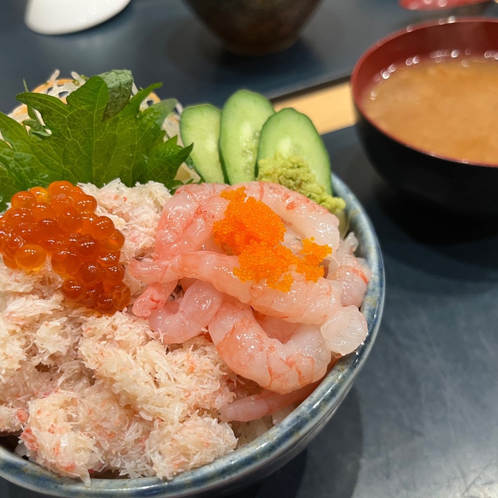 ユーザーが投稿した2月限定メニューえび かに丼の写真 - 実際訪問したユーザーが直接撮影して投稿した牡丹山寿司鮨家むらさきの写真