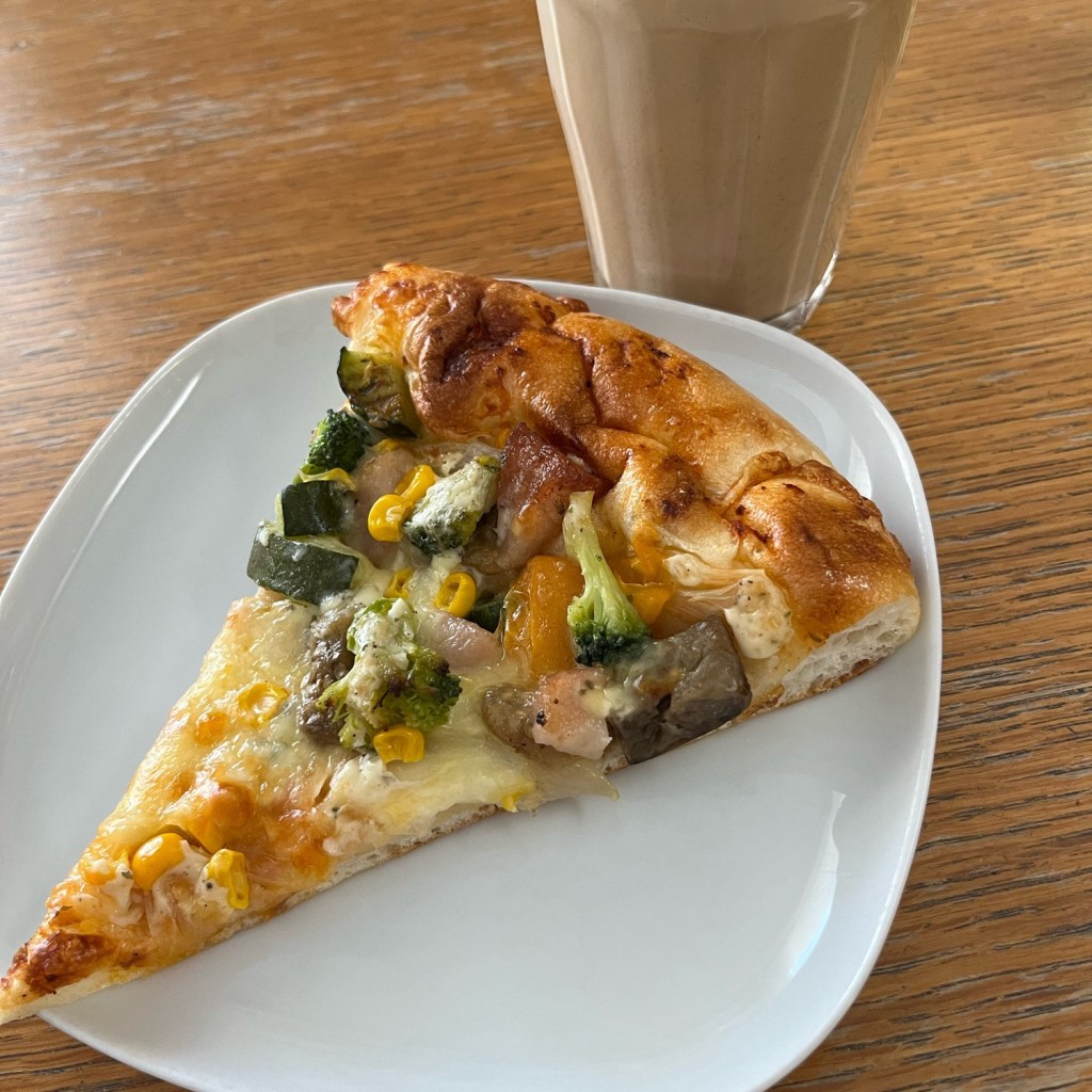 ユーザーが投稿したピザの写真 - 実際訪問したユーザーが直接撮影して投稿した三宮町ベーカリー神戸グーテ 本店の写真