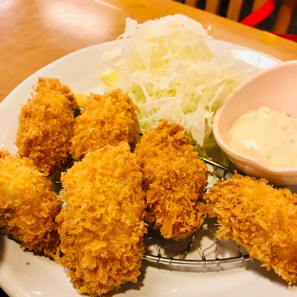 ユーザーが投稿したランチ・カキフライ定食の写真 - 実際訪問したユーザーが直接撮影して投稿した当代島居酒屋貝鮮料理うらやすの写真